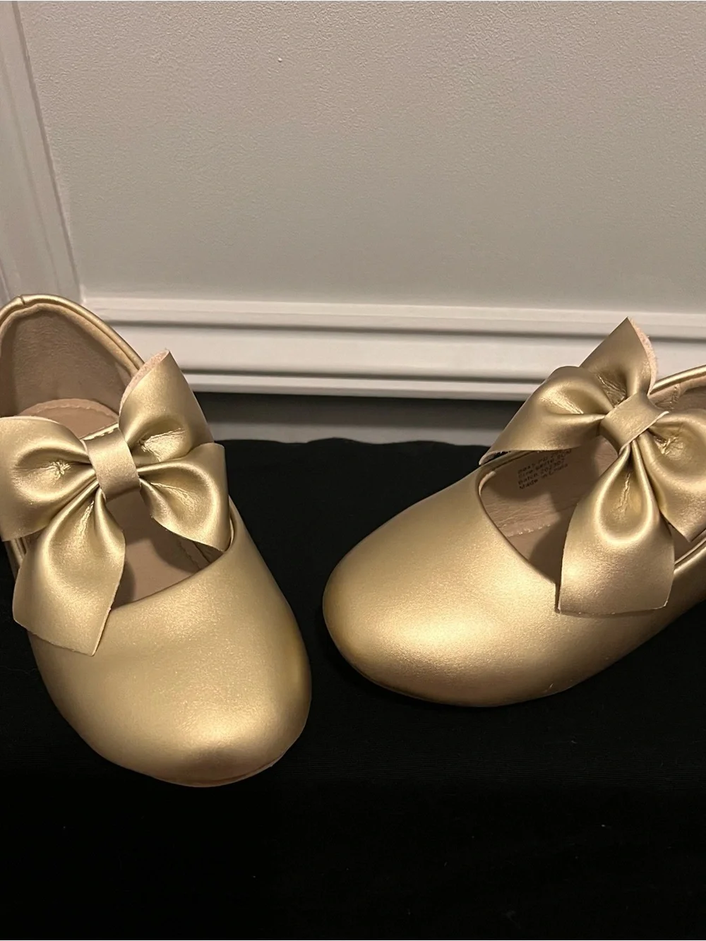 Girls Metallic Gold Bow Mary Jane Kids Shoes